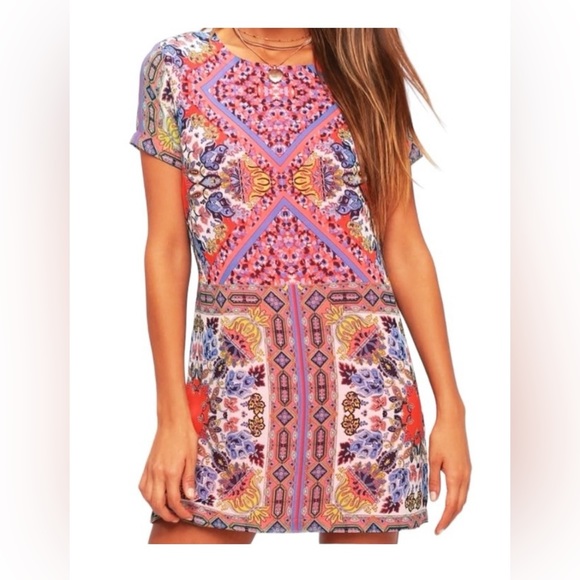 Lulu’s Sangria Coral Multicolor Tile Print Shift Dress, Size Small - Picture 2 of 14